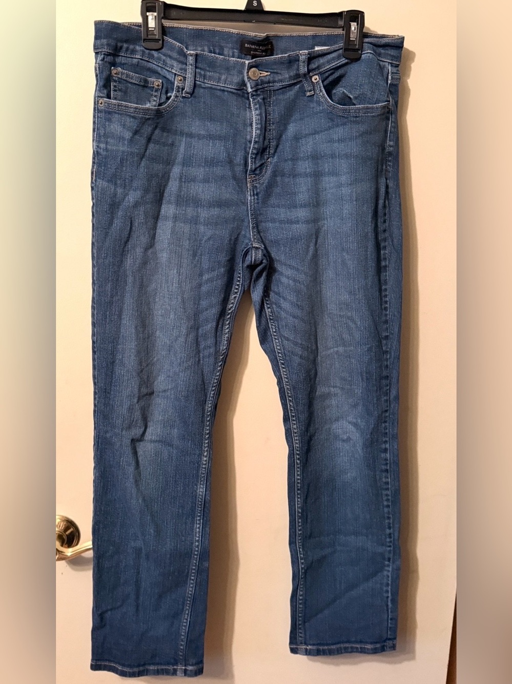 Banana Republic Women’s Straight Leg Jeans Size 31/12 Medium Wash Stretch Denim
